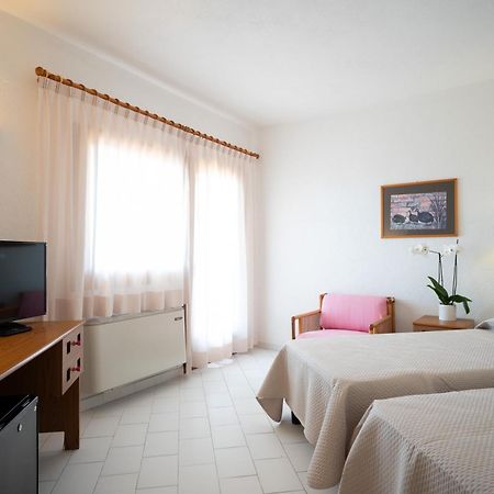 Hotel Valdiola Порто-Черво Экстерьер фото